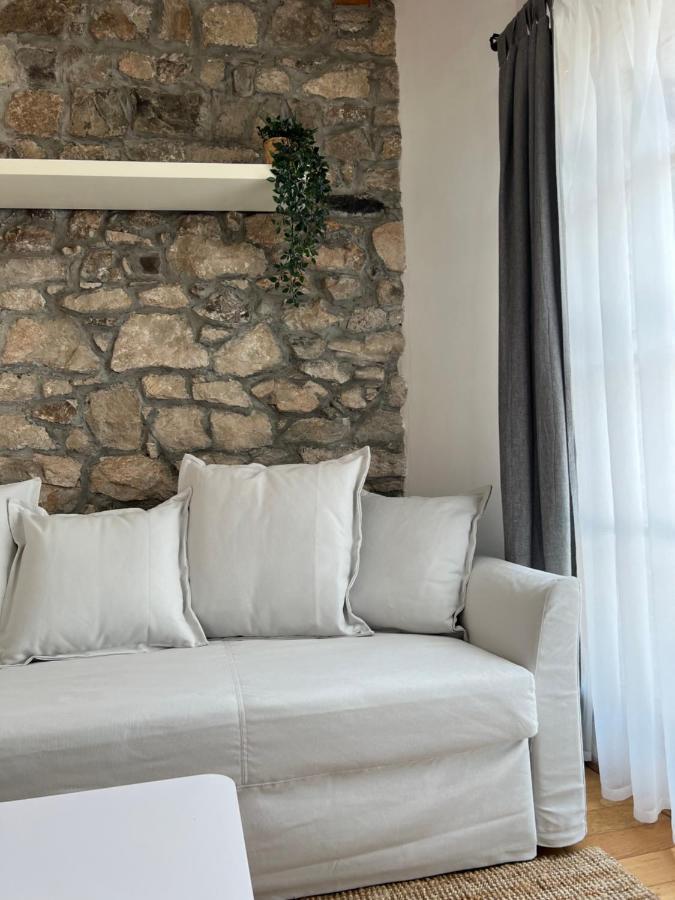 Dutovlje Guesthouse 45 מראה חיצוני תמונה
