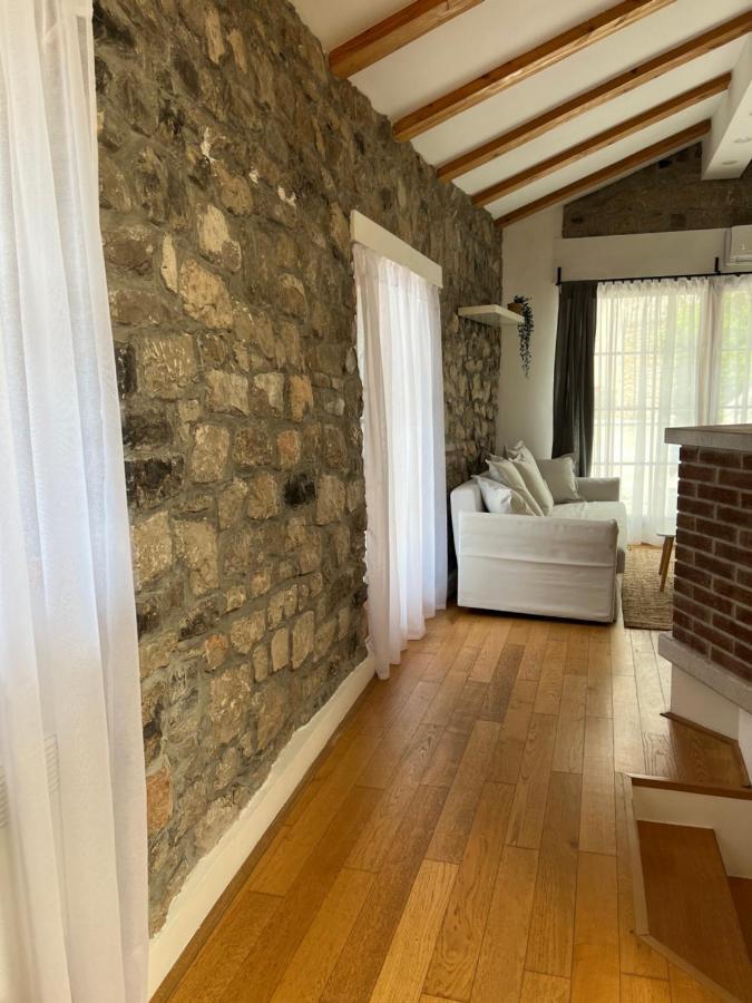 Dutovlje Guesthouse 45 מראה חיצוני תמונה